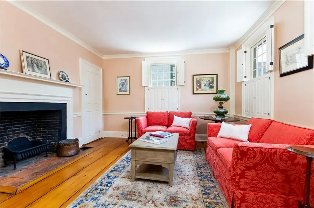 26 Thames Street Newport RI 02840