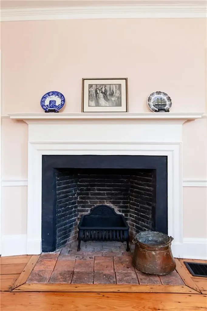 26 Thames Street Newport RI 02840