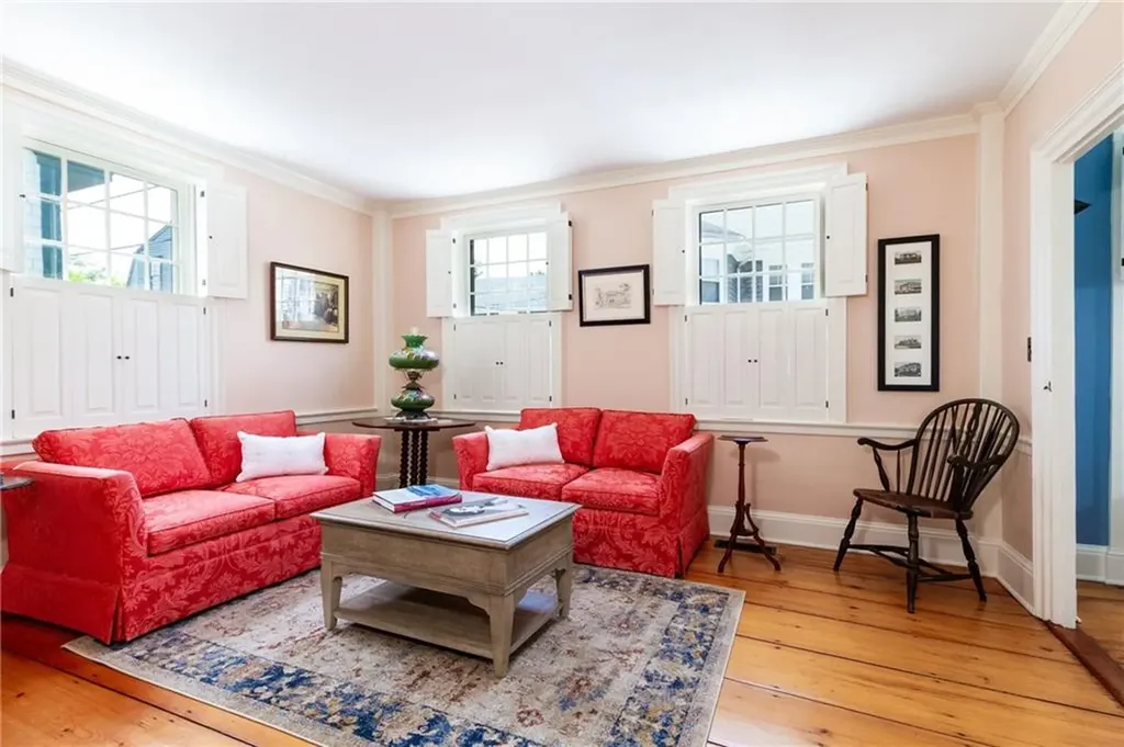 26 Thames Street Newport RI 02840