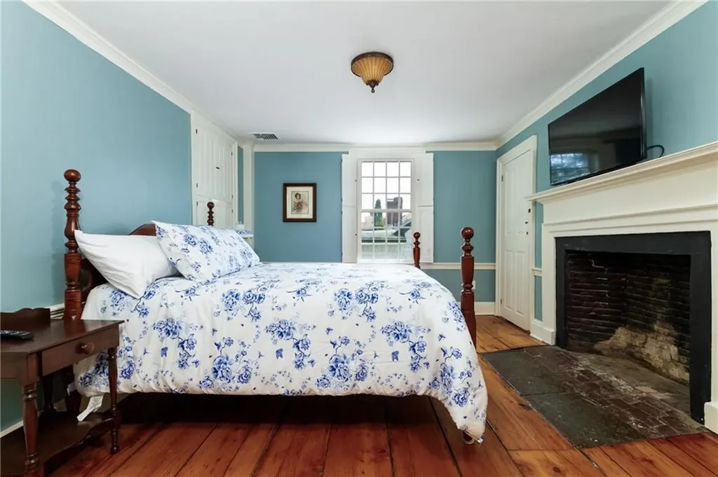 26 Thames Street Newport RI 02840