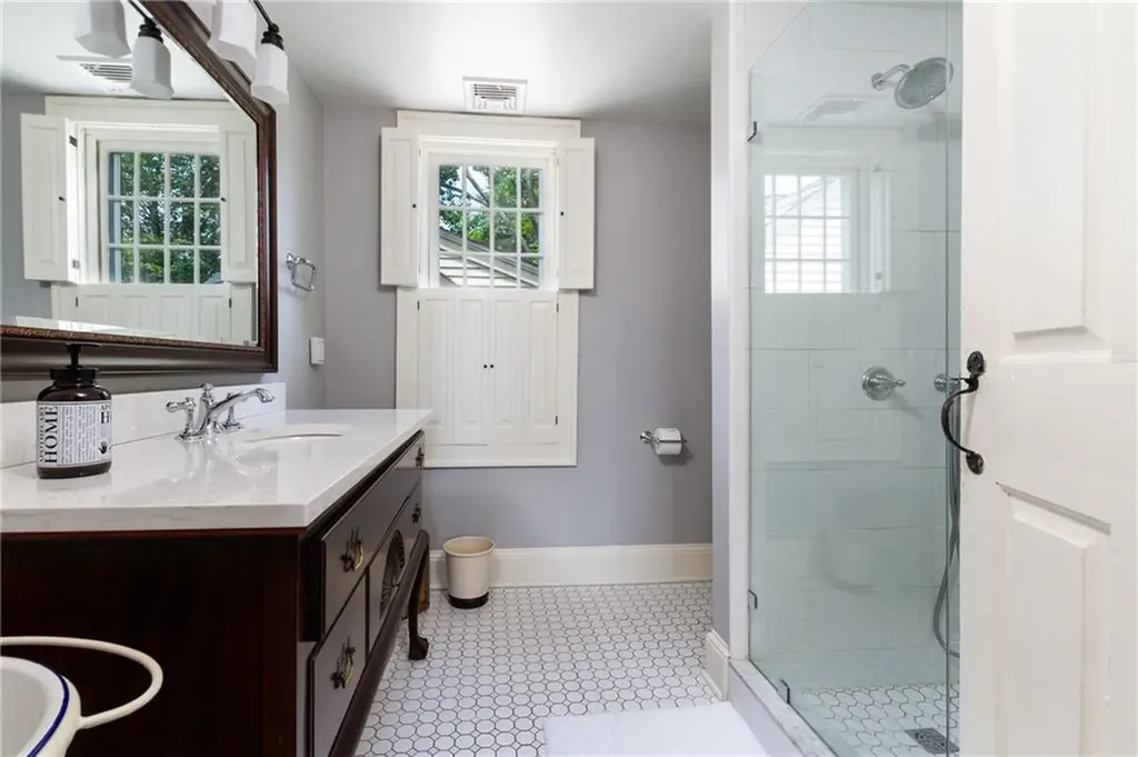 26 Thames Street Newport RI 02840