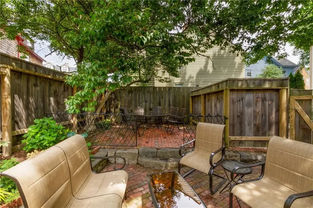 26 Thames Street Newport RI 02840