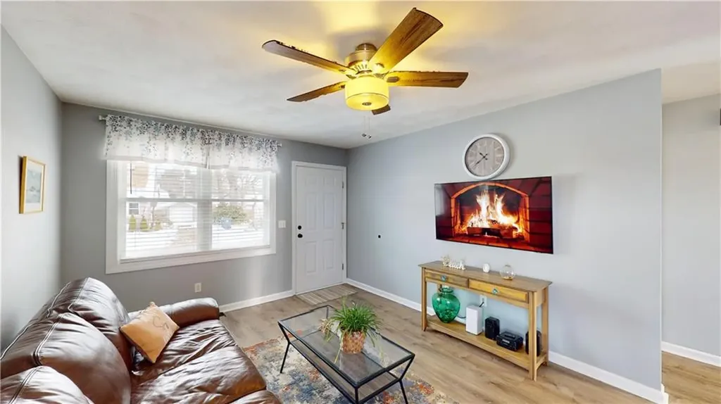 120 Pinehurst Avenue Warwick RI 02889