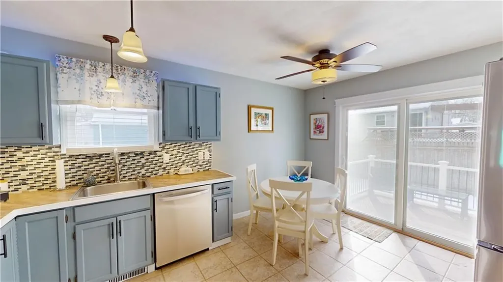 120 Pinehurst Avenue Warwick RI 02889