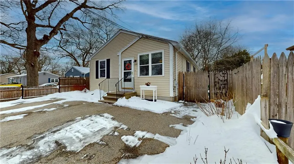 120 Pinehurst Avenue Warwick RI 02889
