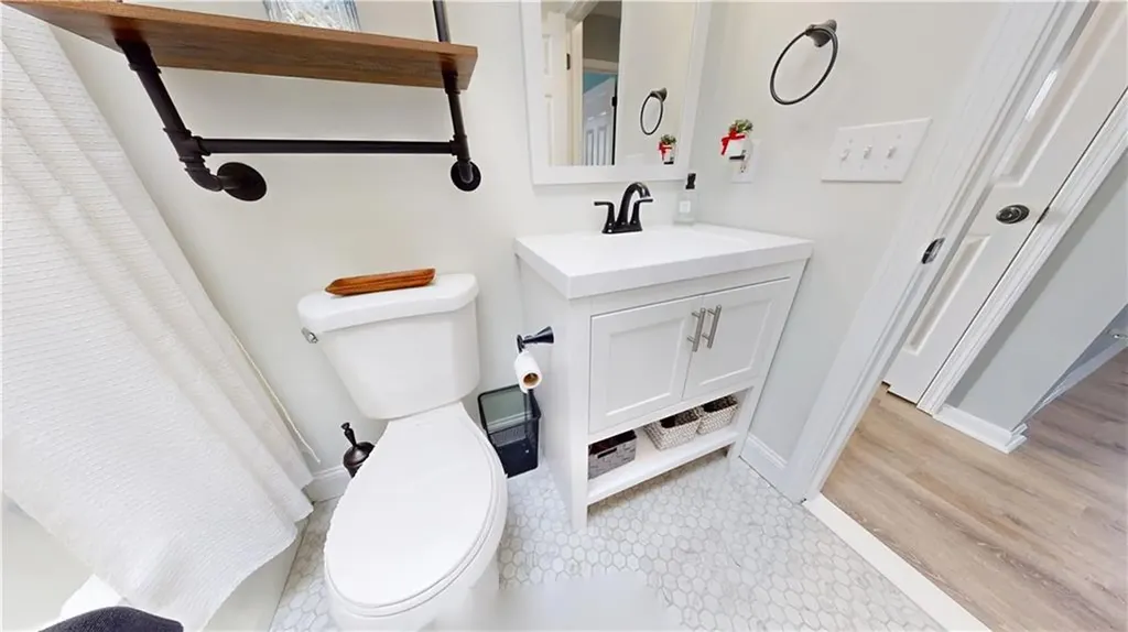 120 Pinehurst Avenue Warwick RI 02889