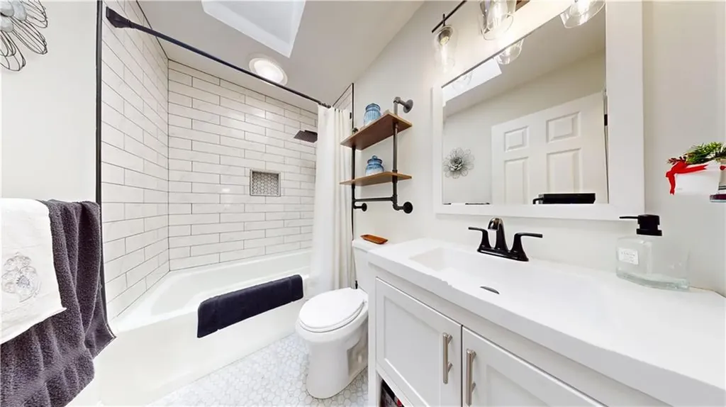120 Pinehurst Avenue Warwick RI 02889