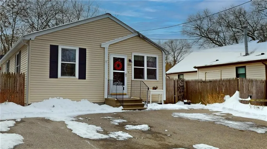 120 Pinehurst Avenue Warwick RI 02889