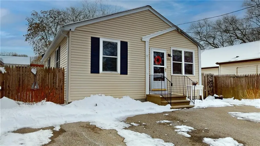 120 Pinehurst Avenue Warwick RI 02889