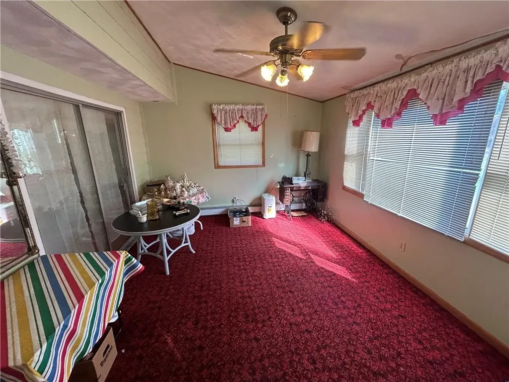 8 Old Simmonsville Road Johnston RI 02919