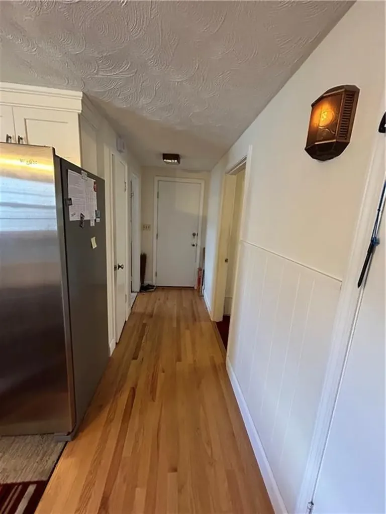 8 Old Simmonsville Road Johnston RI 02919