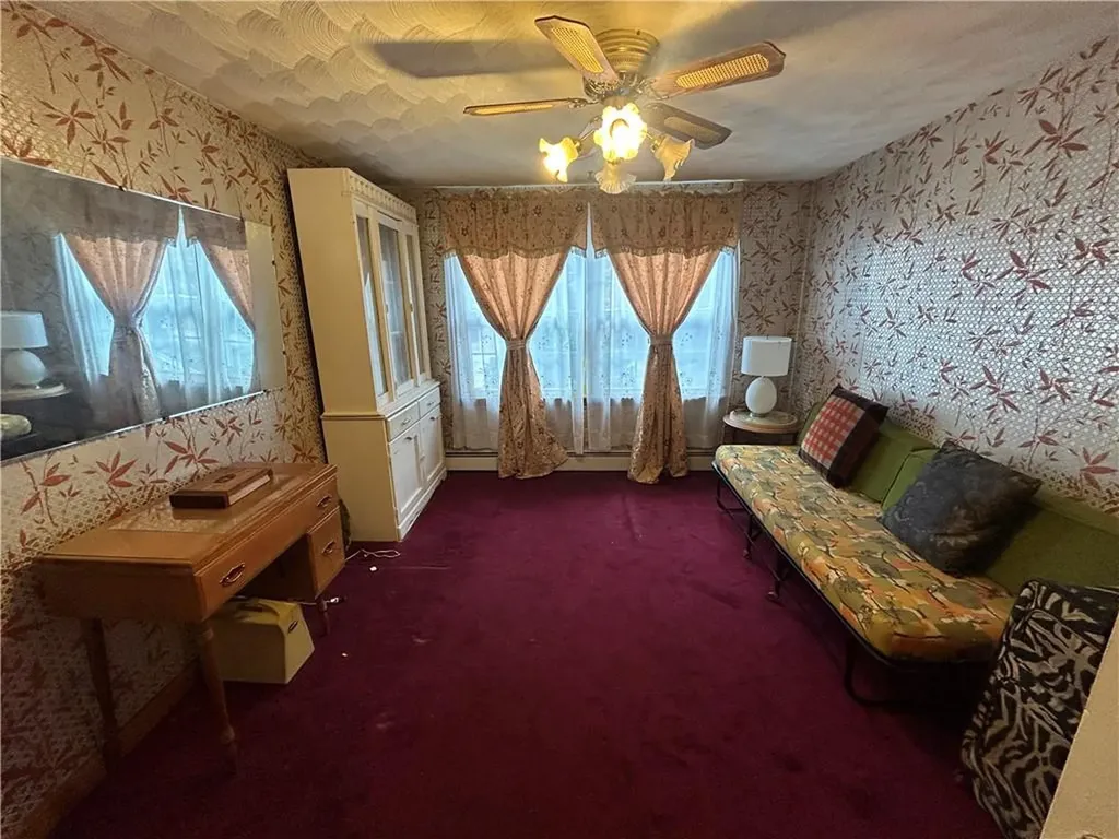 8 Old Simmonsville Road Johnston RI 02919