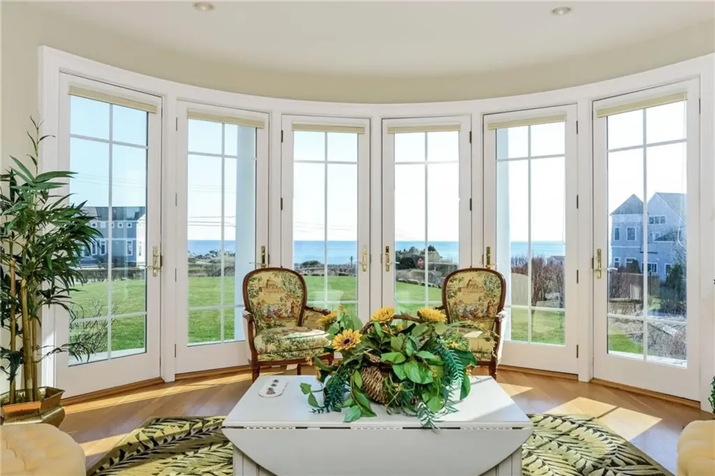 41 Castle Hill Avenue Newport RI 02840