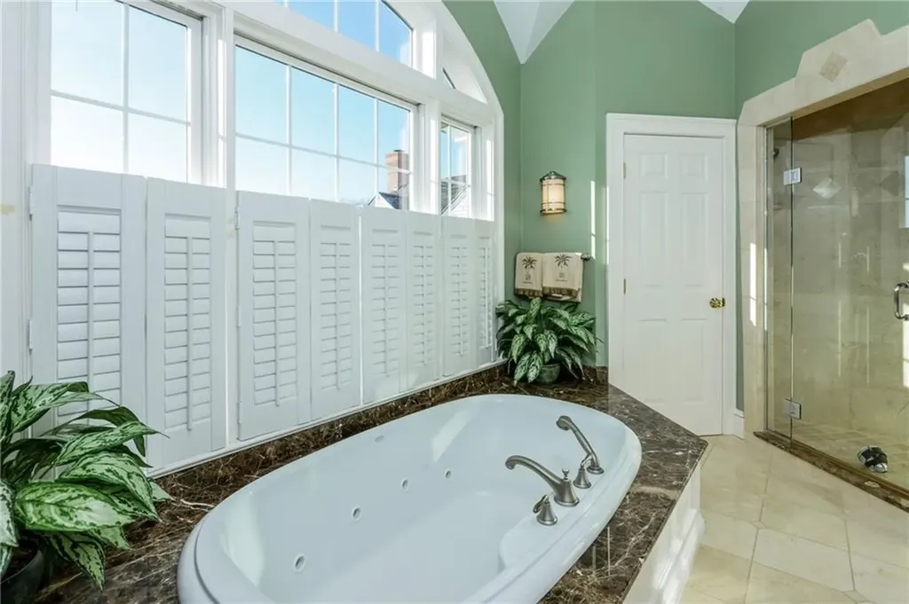 41 Castle Hill Avenue Newport RI 02840