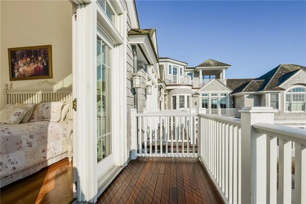 41 Castle Hill Avenue Newport RI 02840