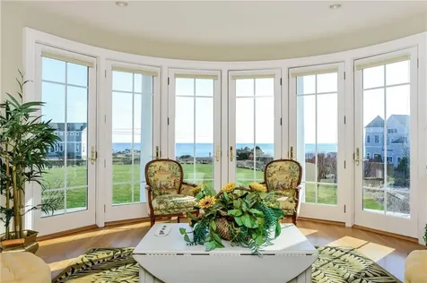 41 Castle Hill Avenue Newport RI 02840