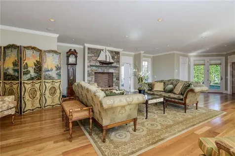 41 Castle Hill Avenue Newport RI 02840