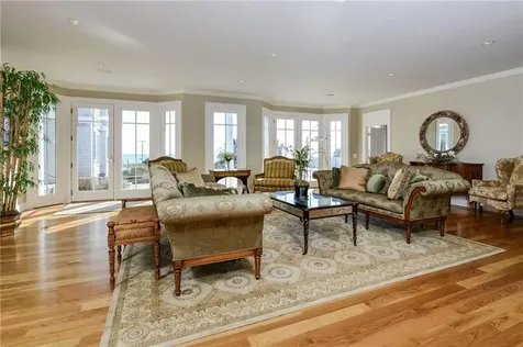 41 Castle Hill Avenue Newport RI 02840