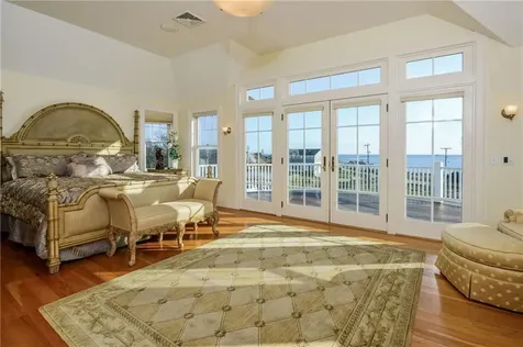 41 Castle Hill Avenue Newport RI 02840