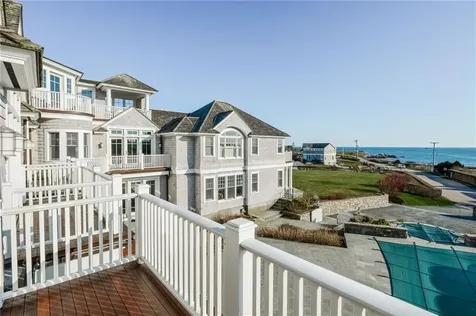 41 Castle Hill Avenue Newport RI 02840