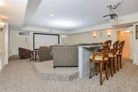 41 Castle Hill Avenue Newport RI 02840