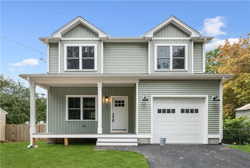169 Washington Street Warwick RI 02888