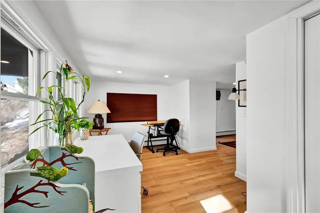 19 Jackson Avenue East Providence RI 02915