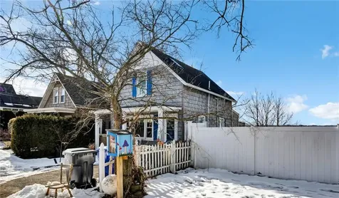 19 Jackson Avenue East Providence RI 02915