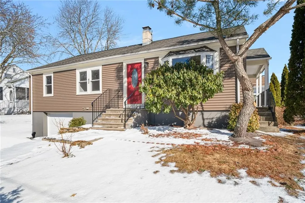 42 Belcourt Avenue North Providence RI 02911
