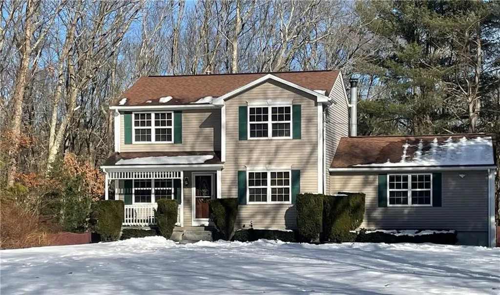 17 Dayna Drive West Greenwich RI 02817