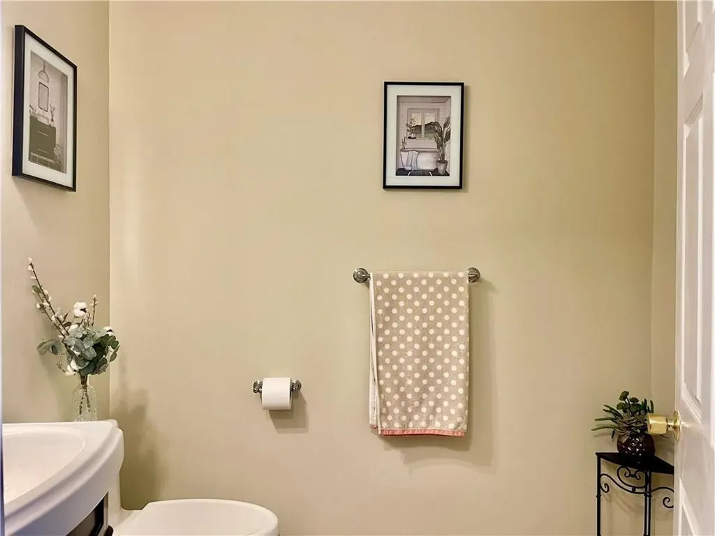 17 Dayna Drive West Greenwich RI 02817