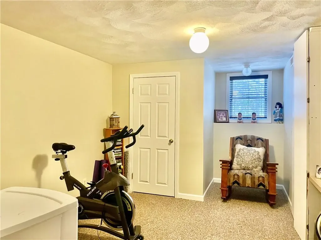 17 Dayna Drive West Greenwich RI 02817