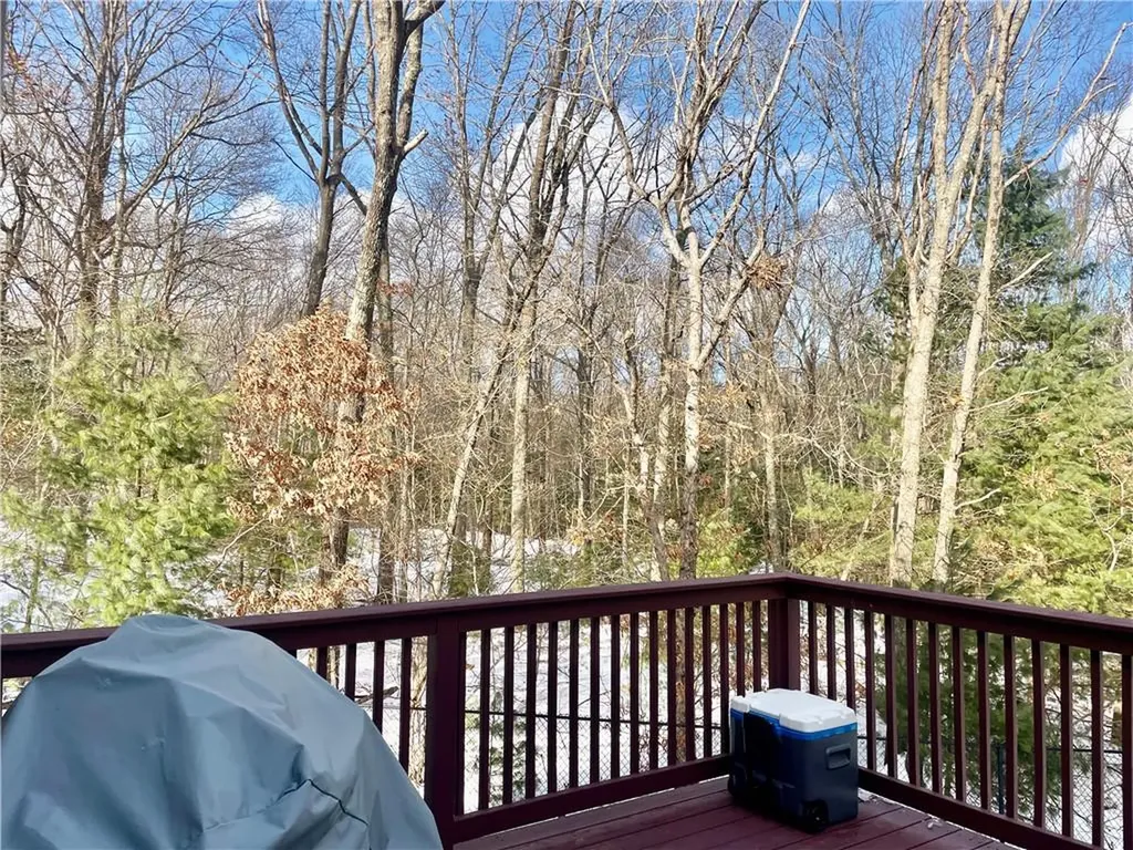 17 Dayna Drive West Greenwich RI 02817