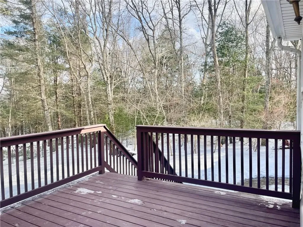 17 Dayna Drive West Greenwich RI 02817