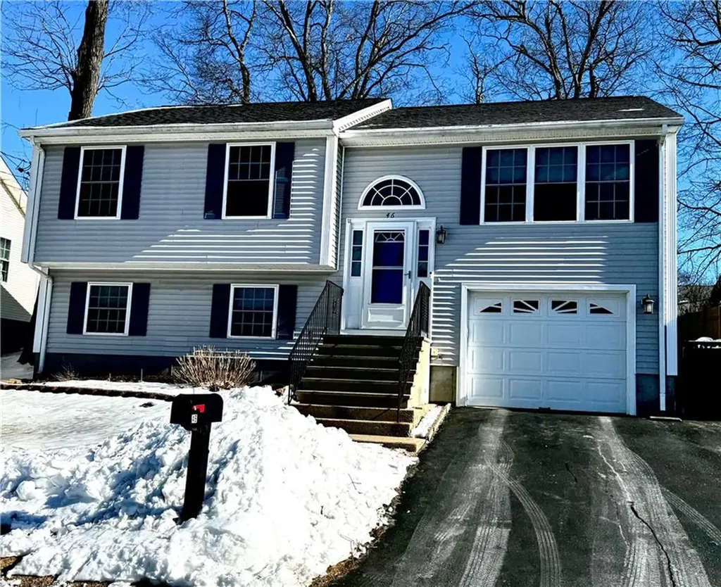 46 Edgewood Avenue Cumberland RI 02864
