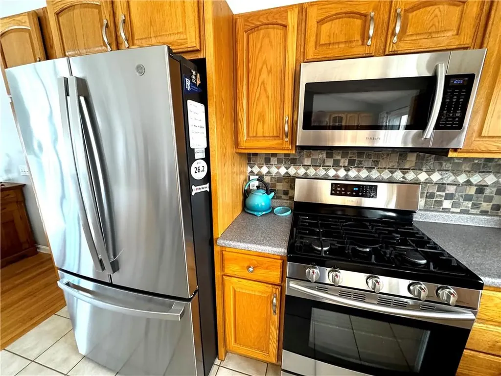 46 Edgewood Avenue Cumberland RI 02864