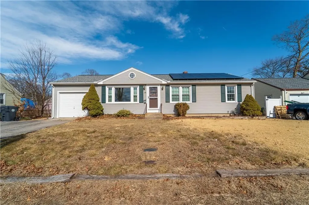 33 Merle Street Warwick RI 02889