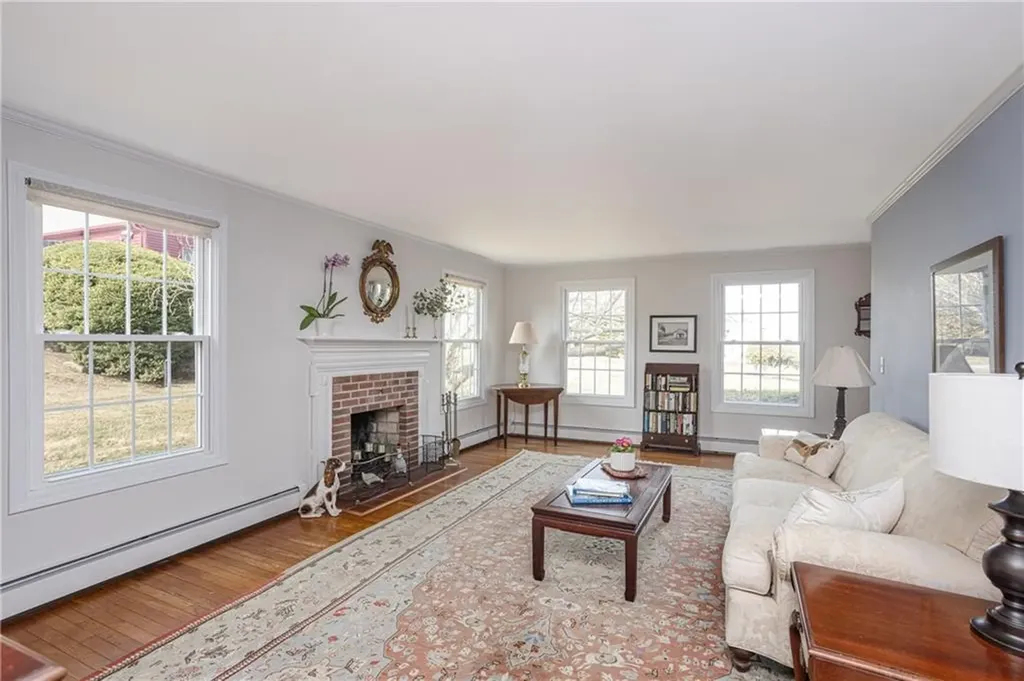 89 Peleg Road Portsmouth RI 02871