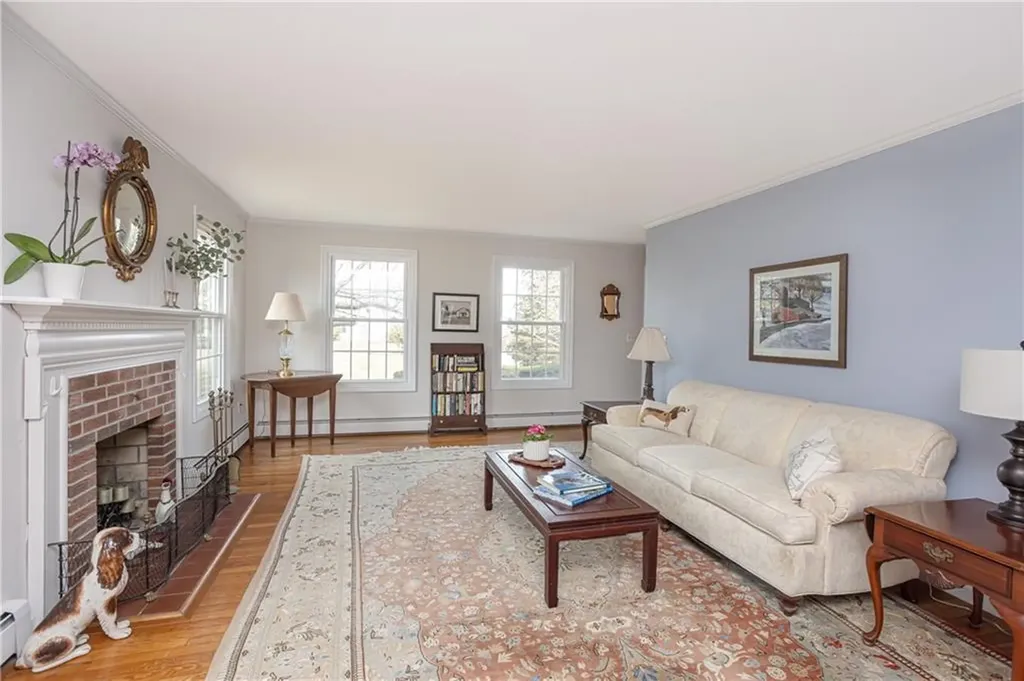 89 Peleg Road Portsmouth RI 02871