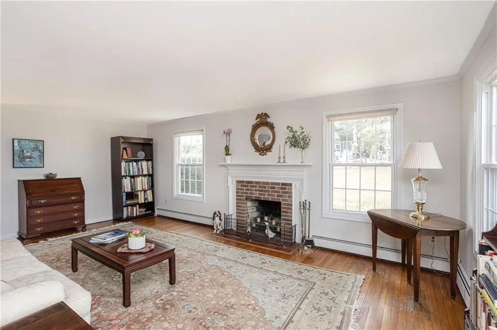 89 Peleg Road Portsmouth RI 02871