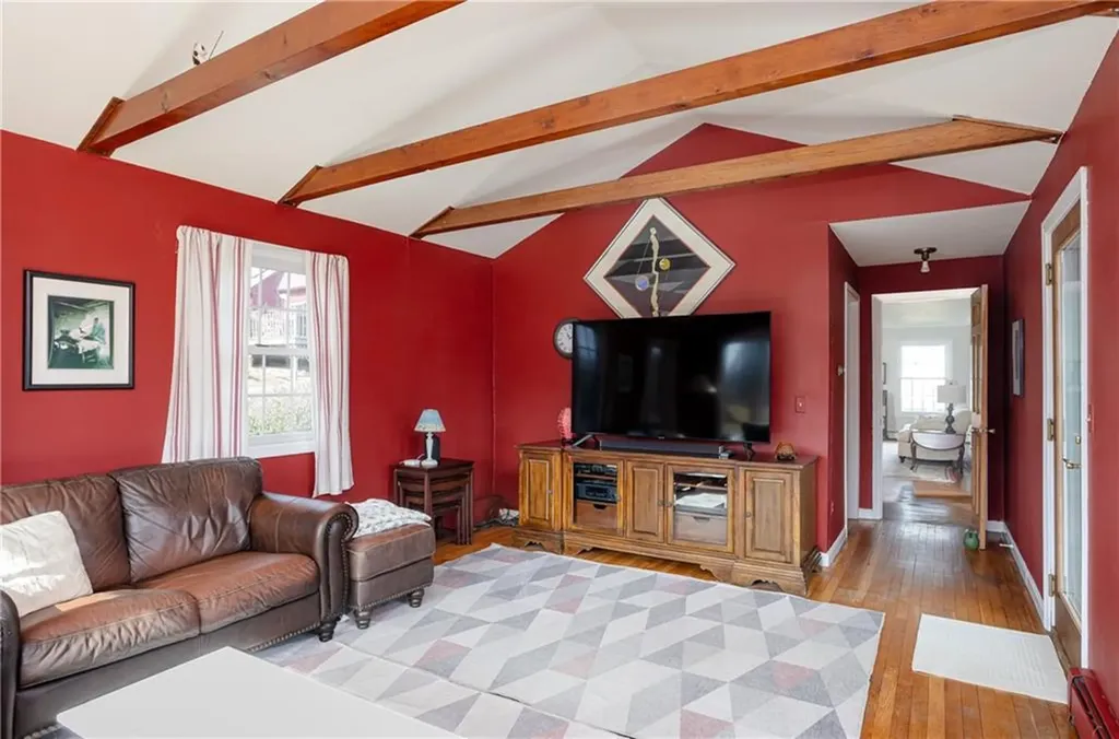 89 Peleg Road Portsmouth RI 02871