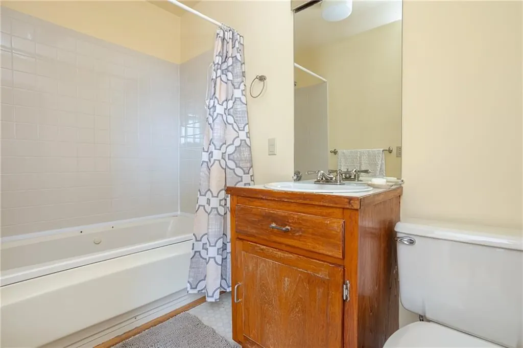 89 Peleg Road Portsmouth RI 02871