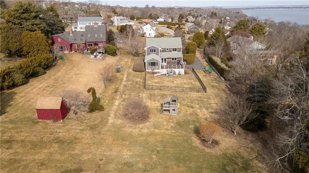 89 Peleg Road Portsmouth RI 02871