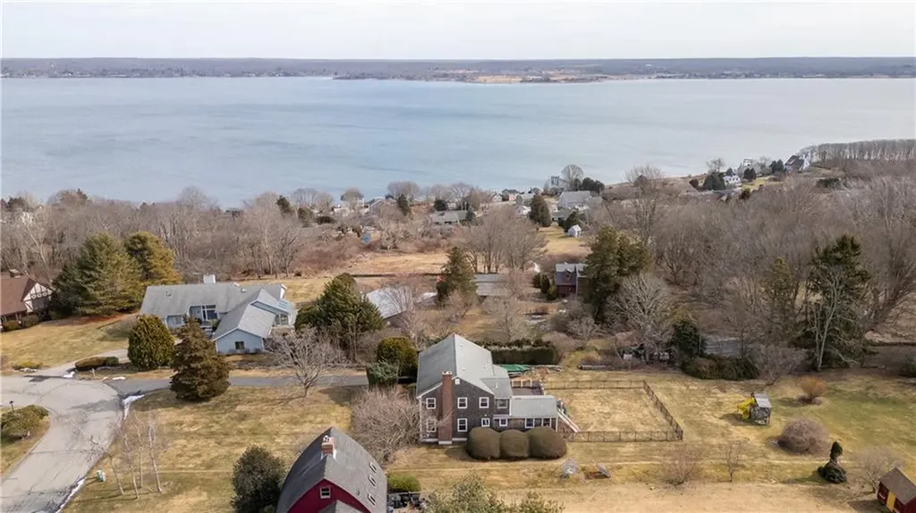 89 Peleg Road Portsmouth RI 02871