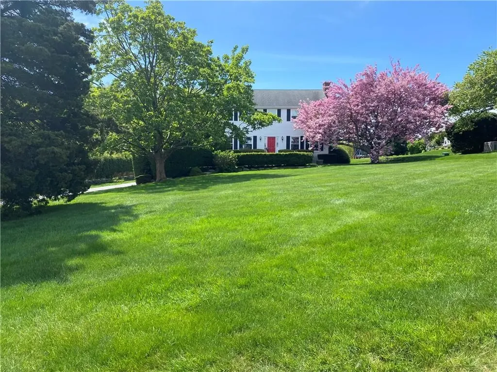 89 Peleg Road Portsmouth RI 02871