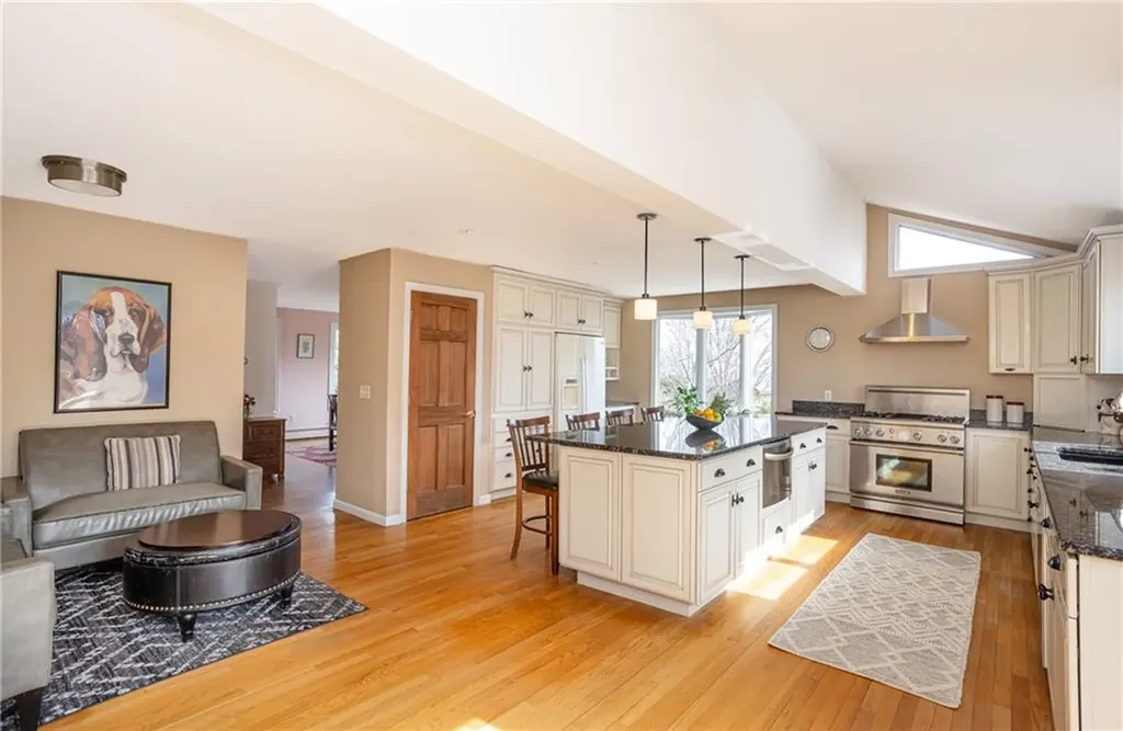 89 Peleg Road Portsmouth RI 02871