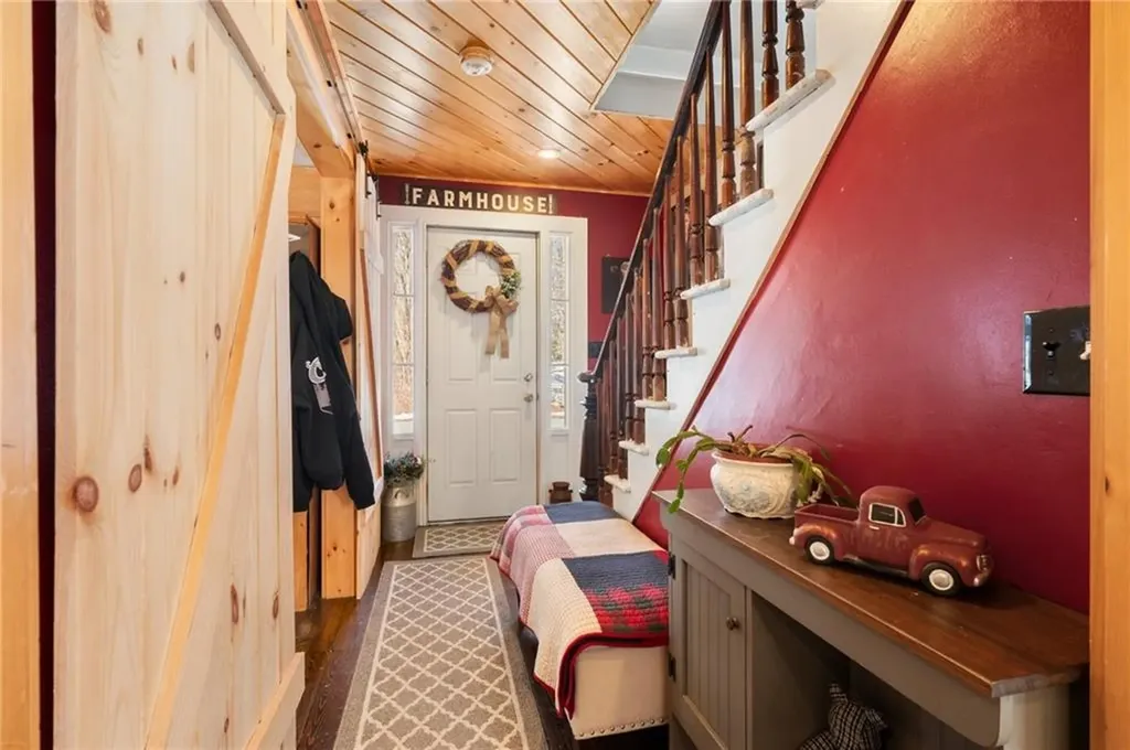 19 West Street Hopkinton RI 02804