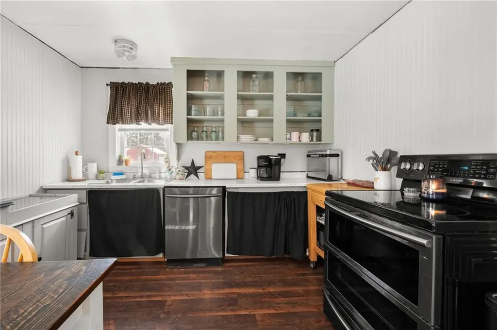 19 West Street Hopkinton RI 02804