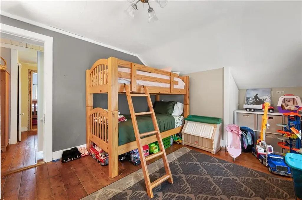 19 West Street Hopkinton RI 02804