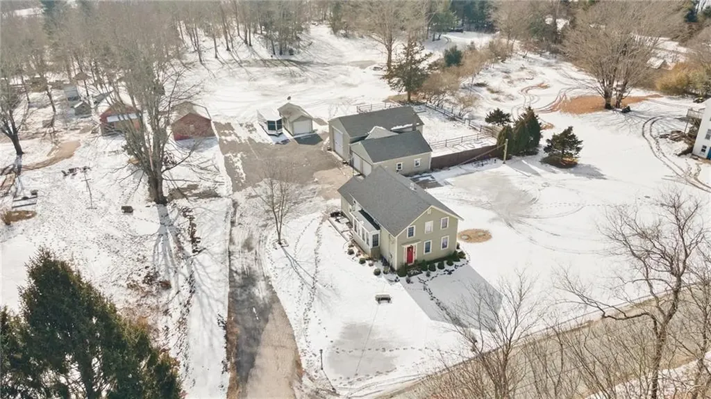 19 West Street Hopkinton RI 02804